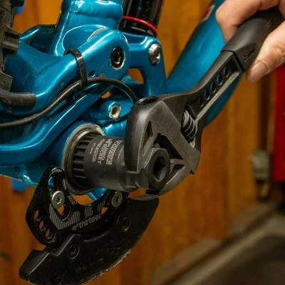 Pedro's Adjustable Wrench 10" Soft Handle Black 4 Pedro's Adjustable Wrench 10" Soft Handle Black - Image 2