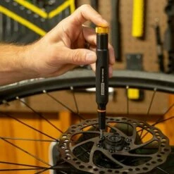 Pedro's Pro Bit Driver - 3 Piece Hex/Torx Bits -US Bikes & Cycling Sales 2023 unnamed file 6731