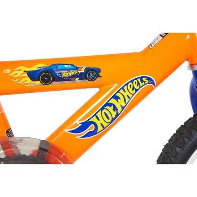 Hot Wheels 16" Kids' Bike with Carrying Case - Orange 5 Hot Wheels 16" Kids' Bike with Carrying Case - Orange - Image 3